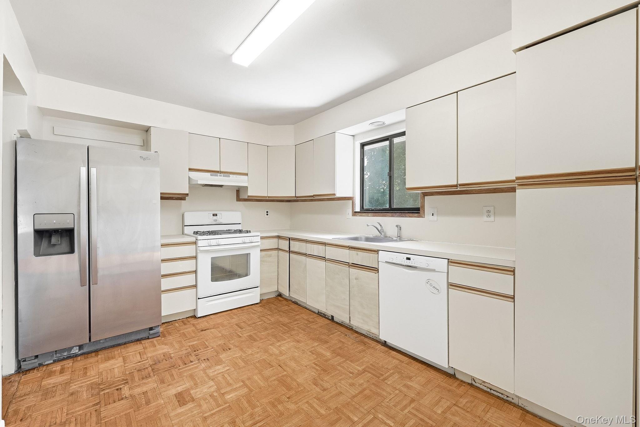 Single Family Crawford Terrace Westchester County, NY 10804, MLS-1017496-12