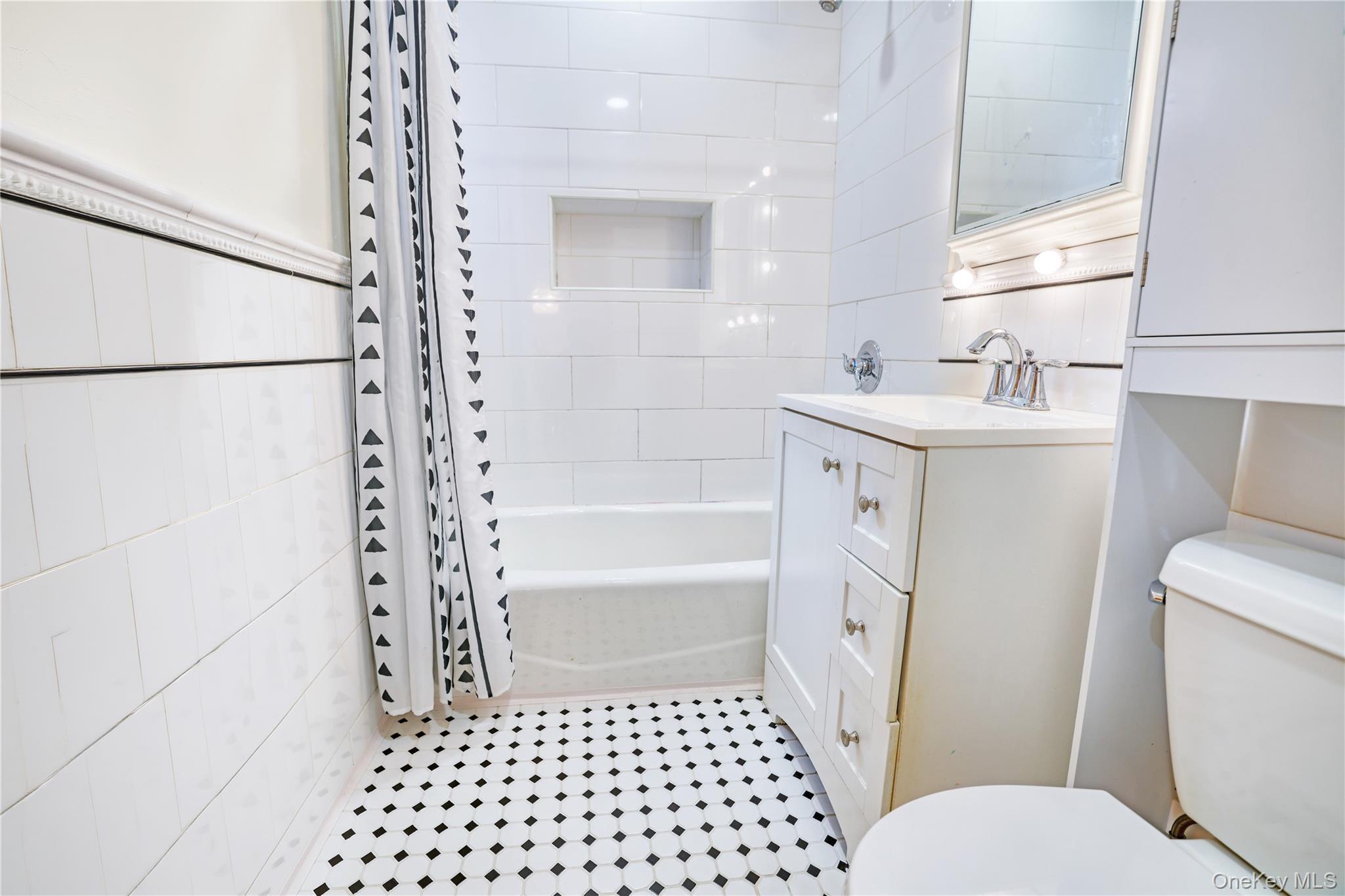 Single Family 21st Drive  Queens, NY 11105, MLS-1017507-26