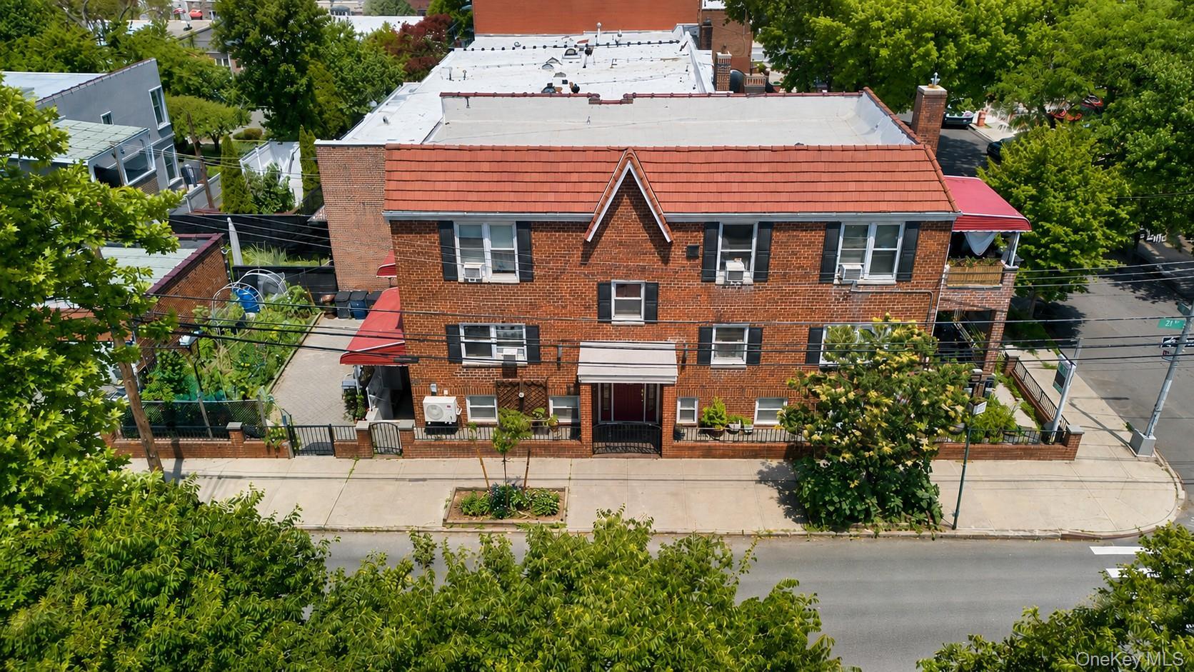Single Family 21st Drive  Queens, NY 11105, MLS-1017507-3