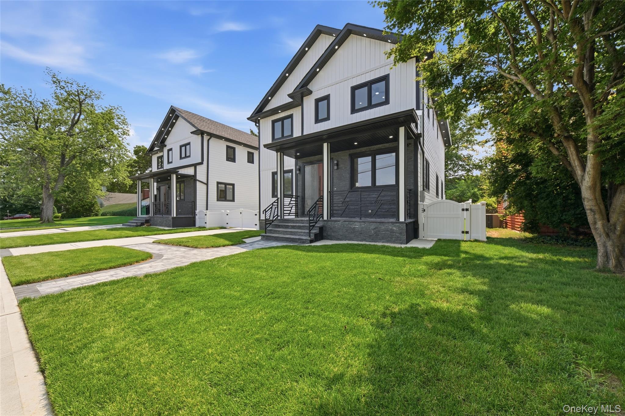 Single Family Surrey Lane Nassau County, NY 11580, MLS-1017521-3