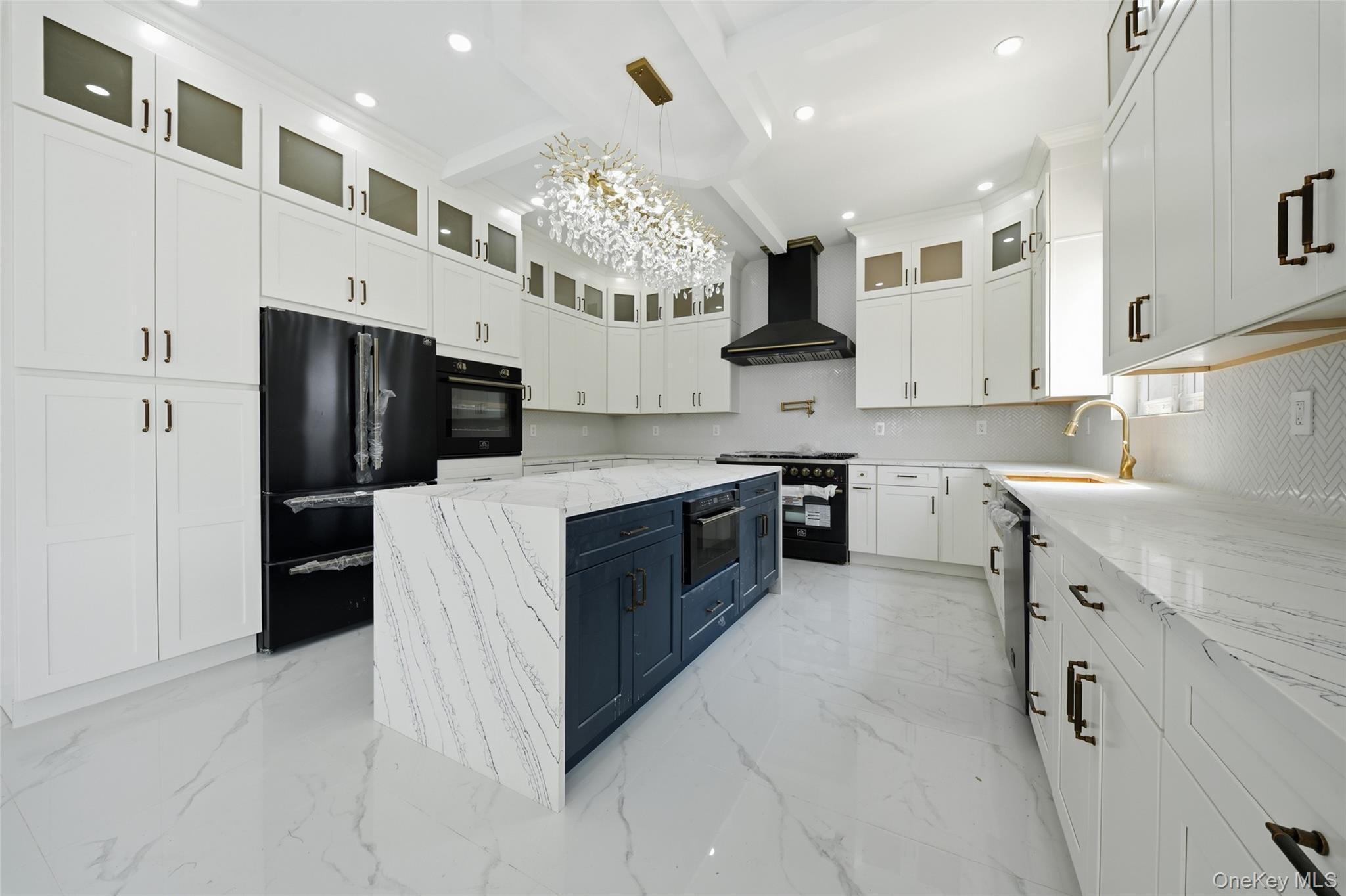 Single Family Surrey Lane Nassau County, NY 11580, MLS-1017521-7
