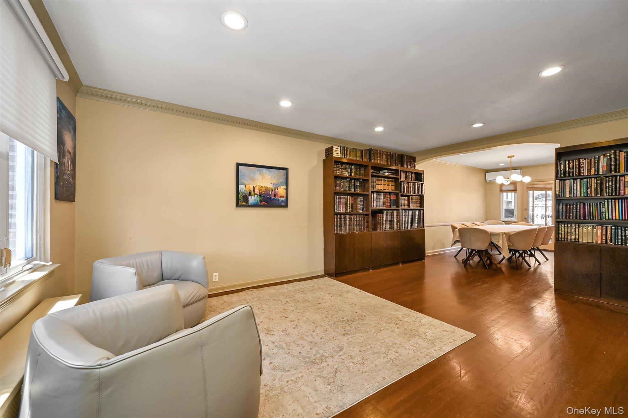 Single Family 71st Road  Queens, NY 11367, MLS-1017552-4