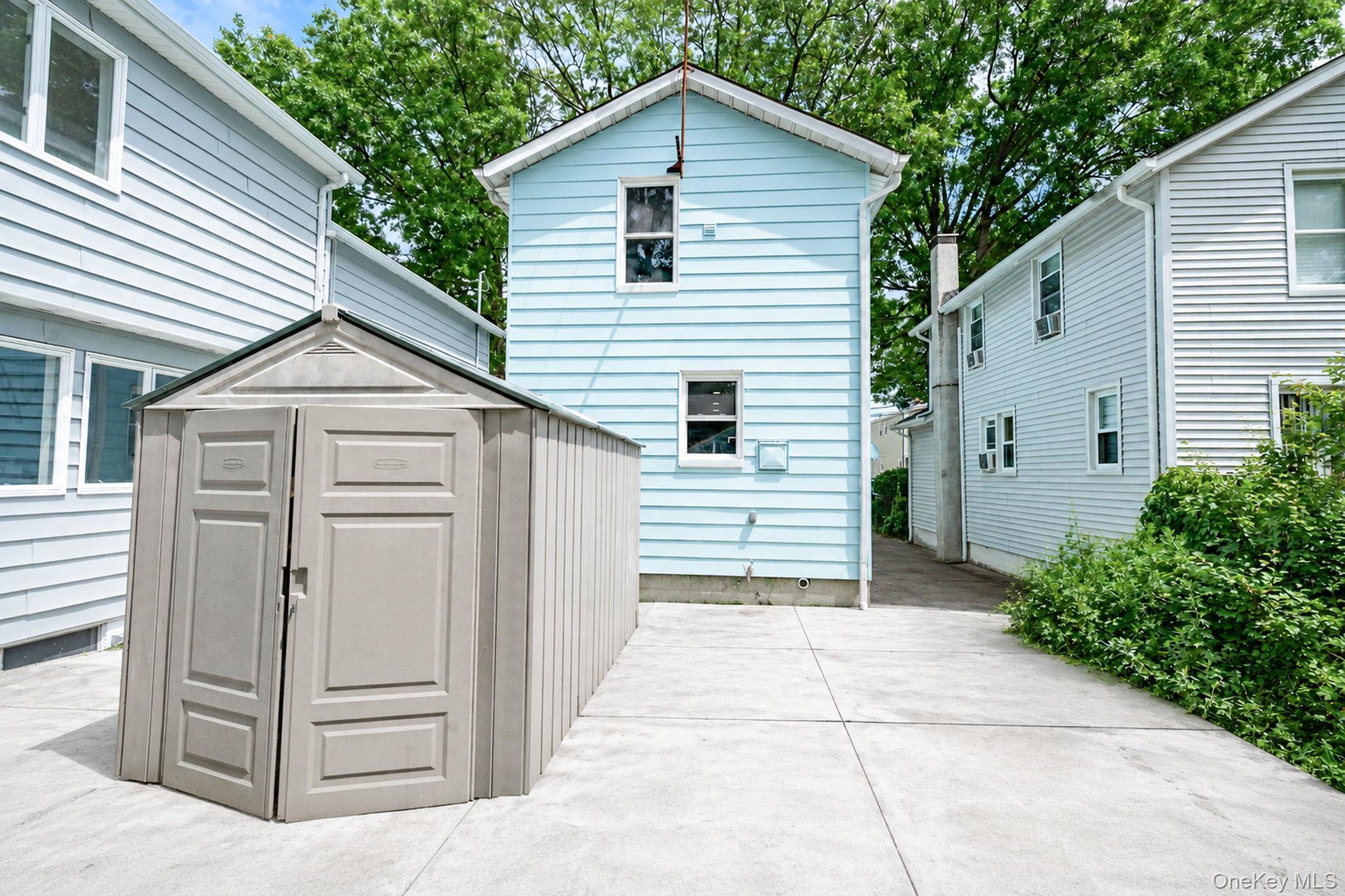 Single Family Washington Avenue Nassau County, NY 11552, MLS-1017555-27