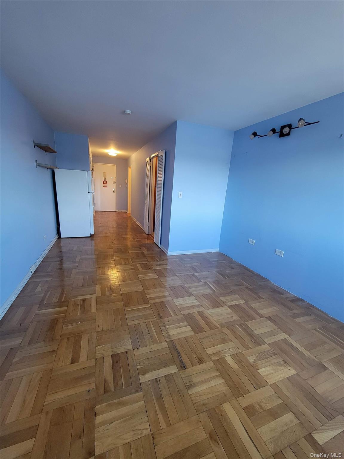 Coop 170 Street  Queens, NY 11432, MLS-1017575-7