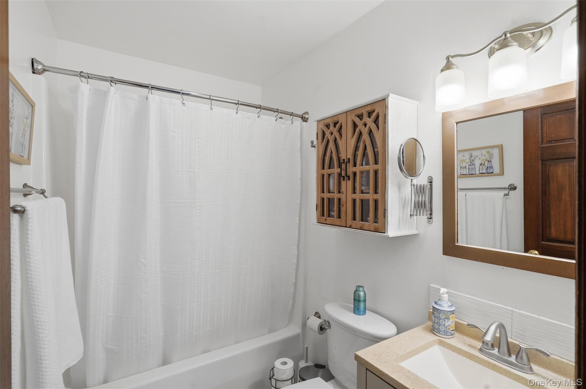 Single Family Roxanne Boulevard Ulster County, NY 12528, MLS-1017607-19