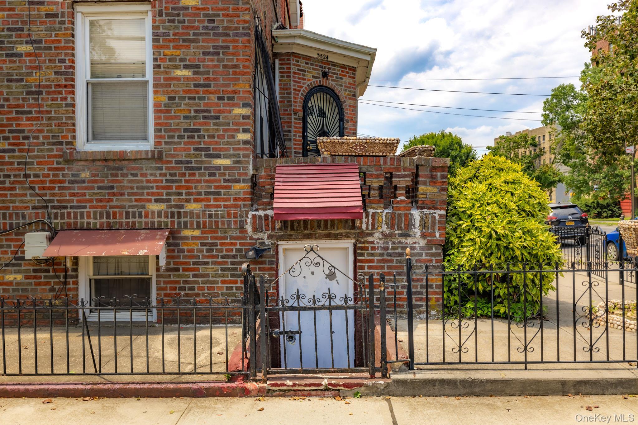 Single Family Aveune M  Brooklyn, NY 11234, MLS-1017616-11