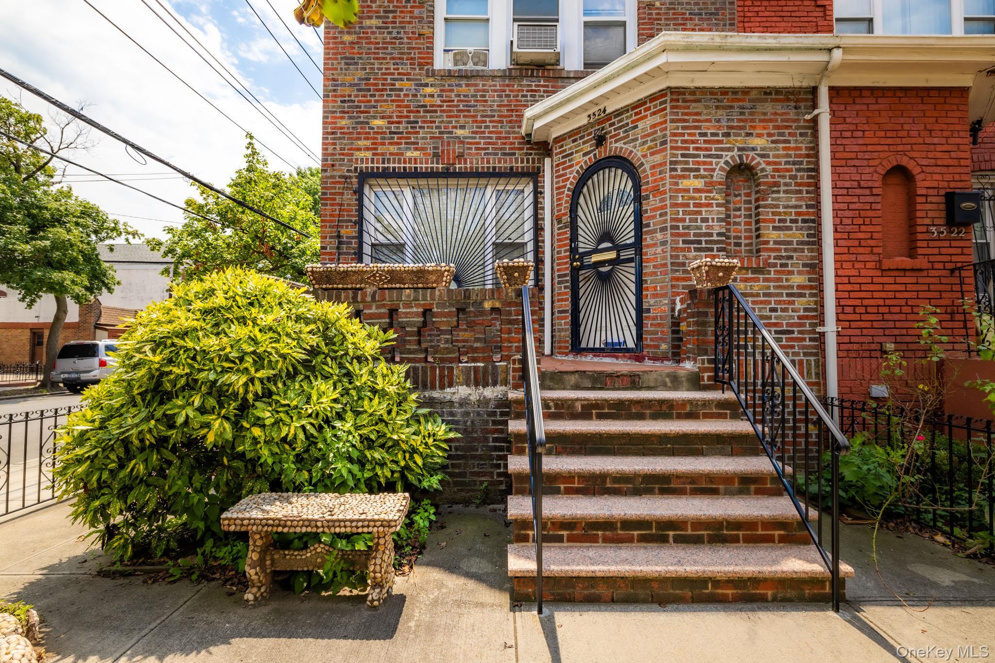 Single Family Aveune M  Brooklyn, NY 11234, MLS-1017616-4