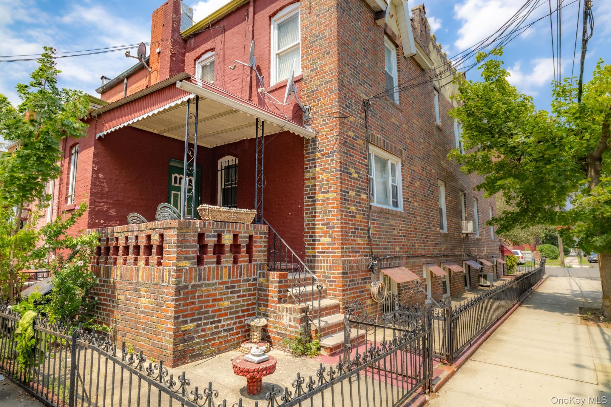 Single Family Aveune M  Brooklyn, NY 11234, MLS-1017616-8
