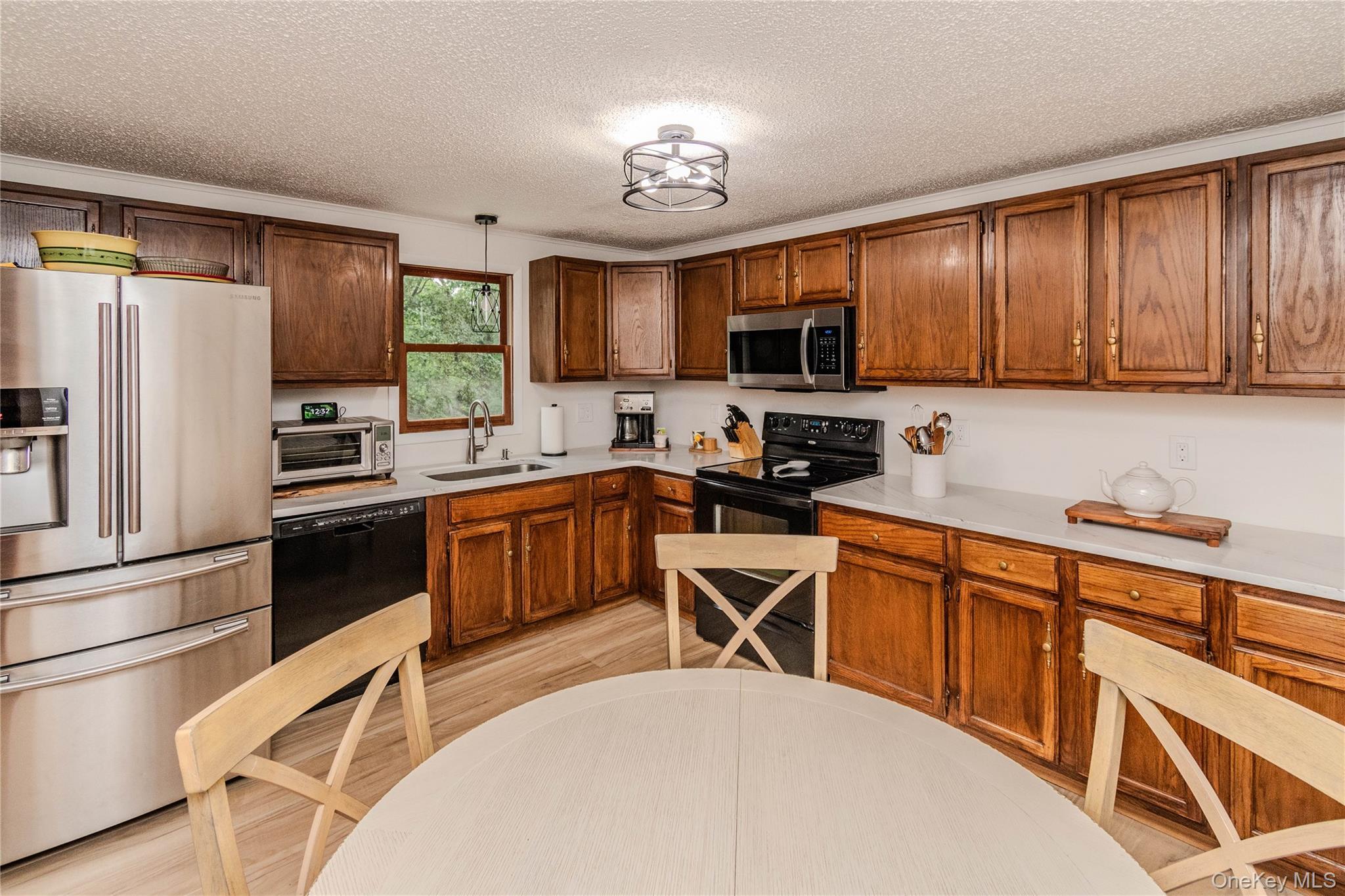 Single Family Colleen Lane Ulster County, NY 12589, MLS-1017618-8