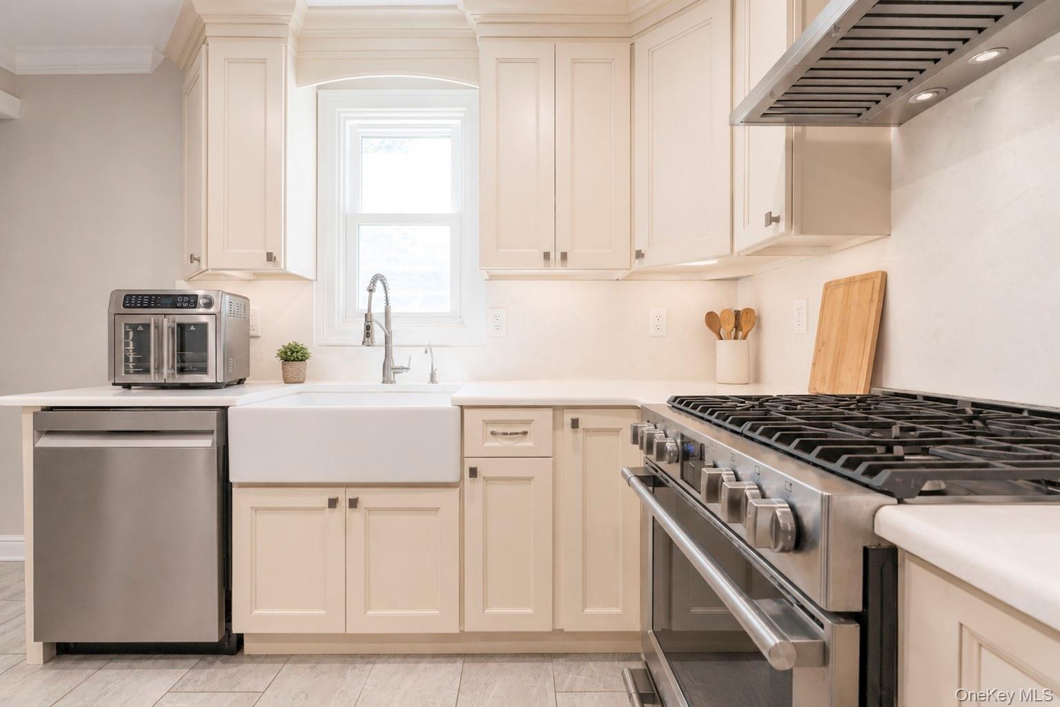 Single Family Magnolia Drive Suffolk County, NY 11784, MLS-1017661-6