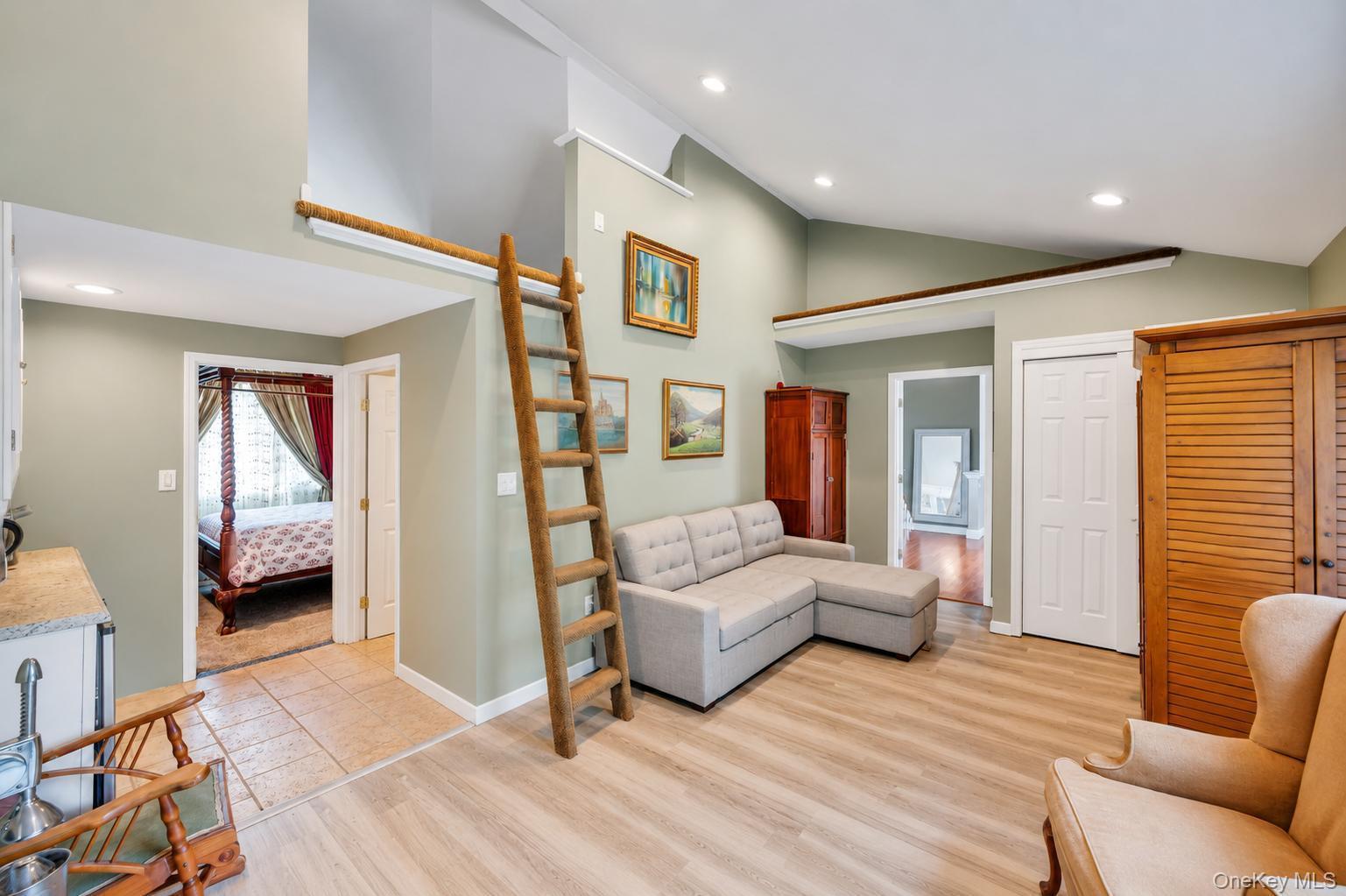 Single Family Joan Road Suffolk County, NY 11706, MLS-1017682-31