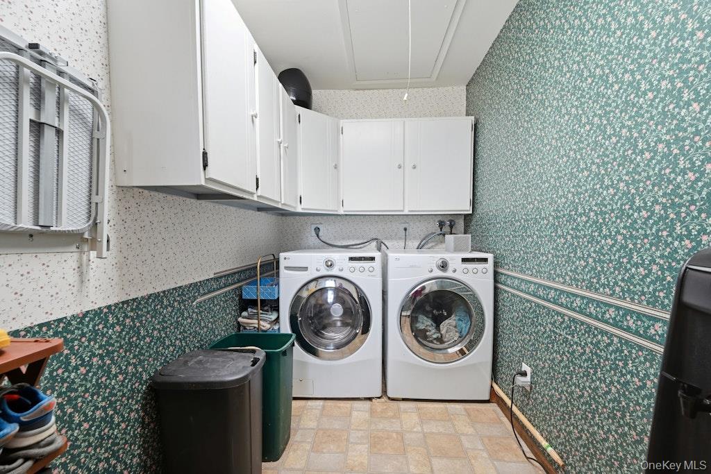 Single Family Flicker Drive  Suffolk County, NY 11953, MLS-1017701-13