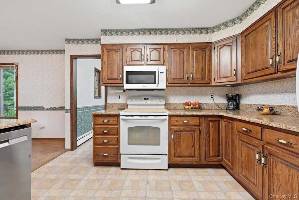Single Family Flicker Drive  Suffolk County, NY 11953, MLS-1017701-8