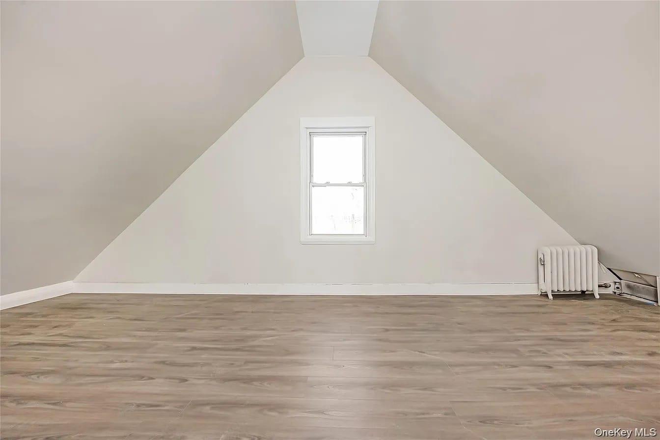Single Family Continental Hill  Nassau County, NY 11542, MLS-1017722-14