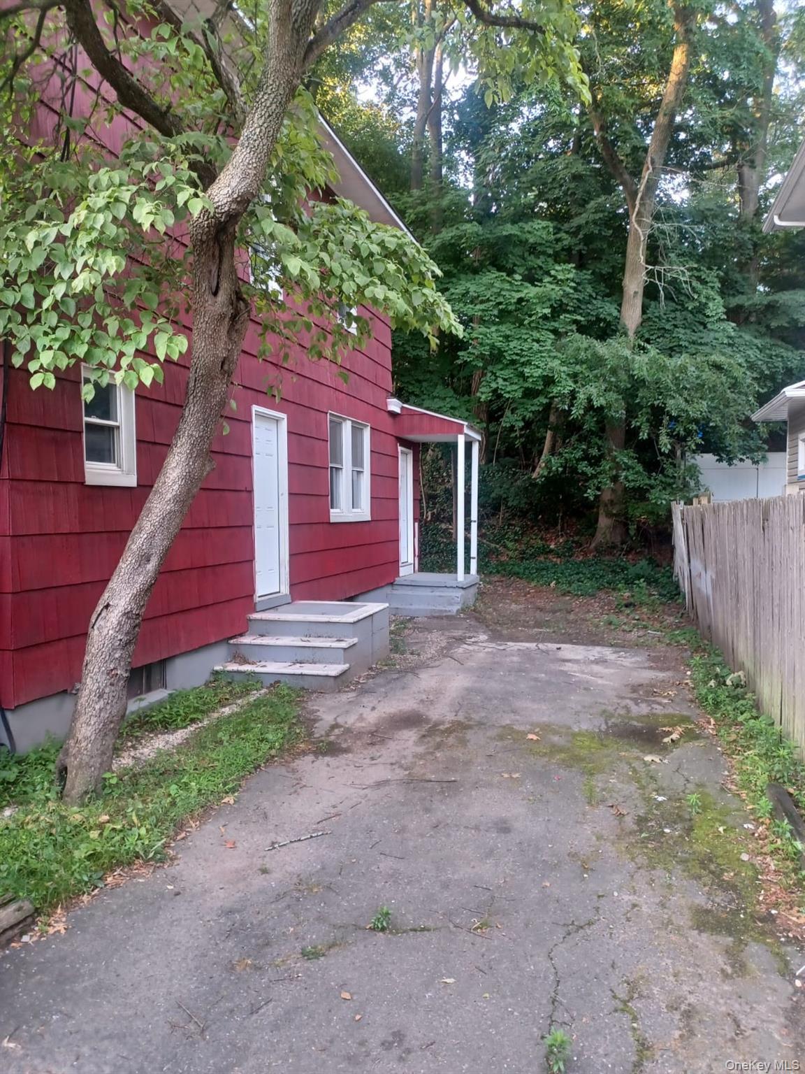 Single Family Continental Hill  Nassau County, NY 11542, MLS-1017722-17