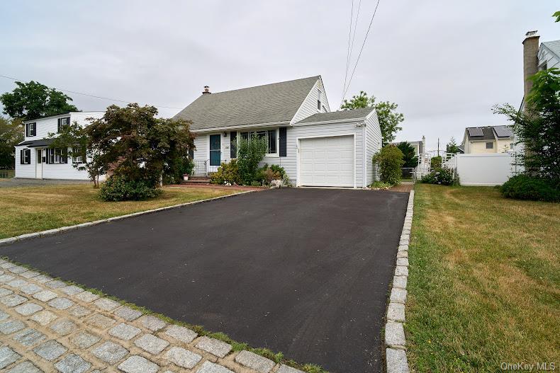 Single Family Van Buren Street Suffolk County, NY 11704, MLS-1017723-3