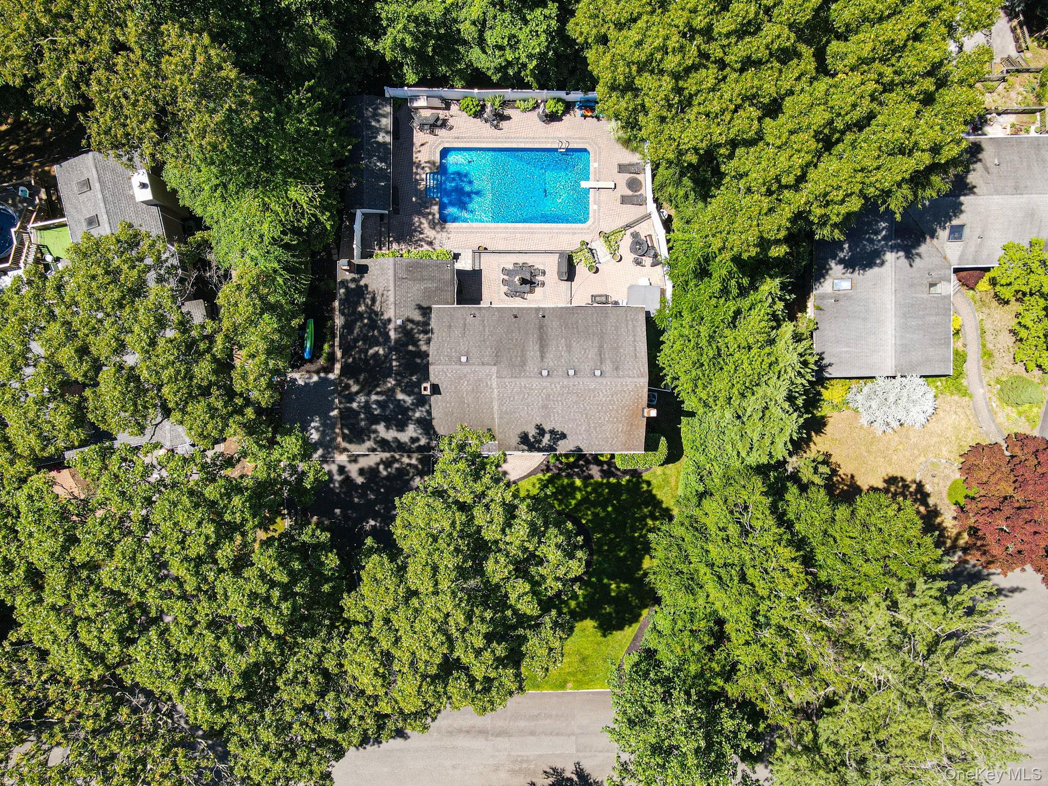 Single Family Sandpiper Court Suffolk County, NY 11787, MLS-1017743-48