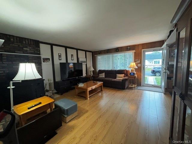 Single Family W Clearwater Road Suffolk County, NY 11757, MLS-1017755-15