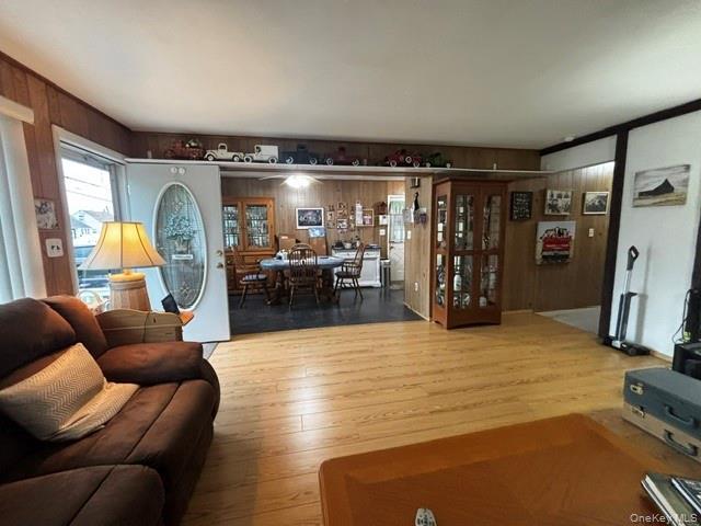 Single Family W Clearwater Road Suffolk County, NY 11757, MLS-1017755-16