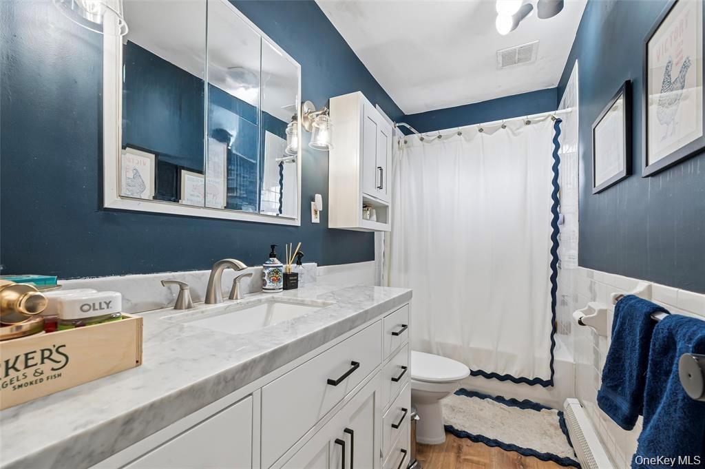 Single Family Park Avenue  Suffolk County, NY 11702, MLS-1017814-15