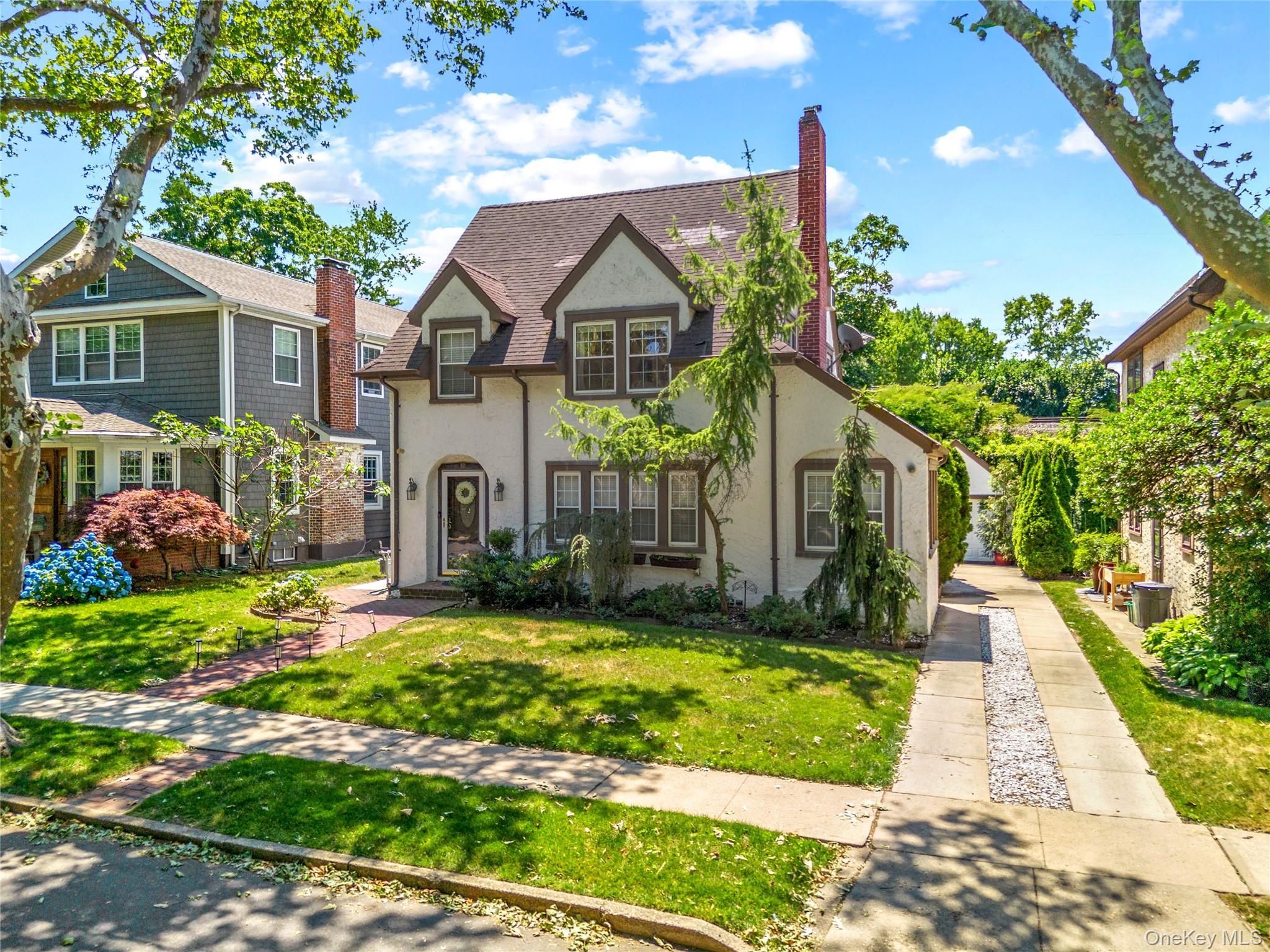Single Family Superior Road Nassau County, NY 11001, MLS-1017856-12