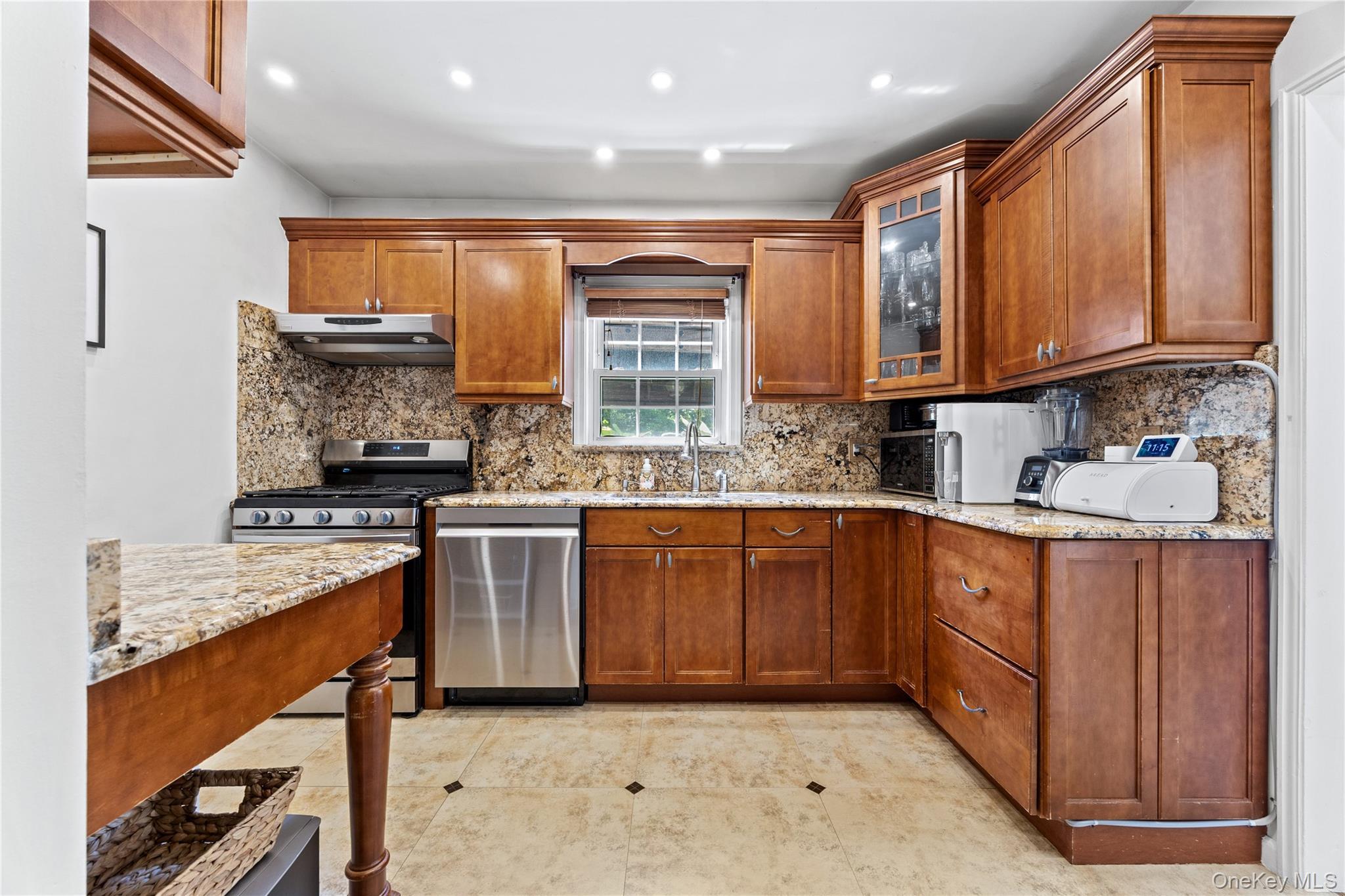 Single Family Superior Road Nassau County, NY 11001, MLS-1017856-6