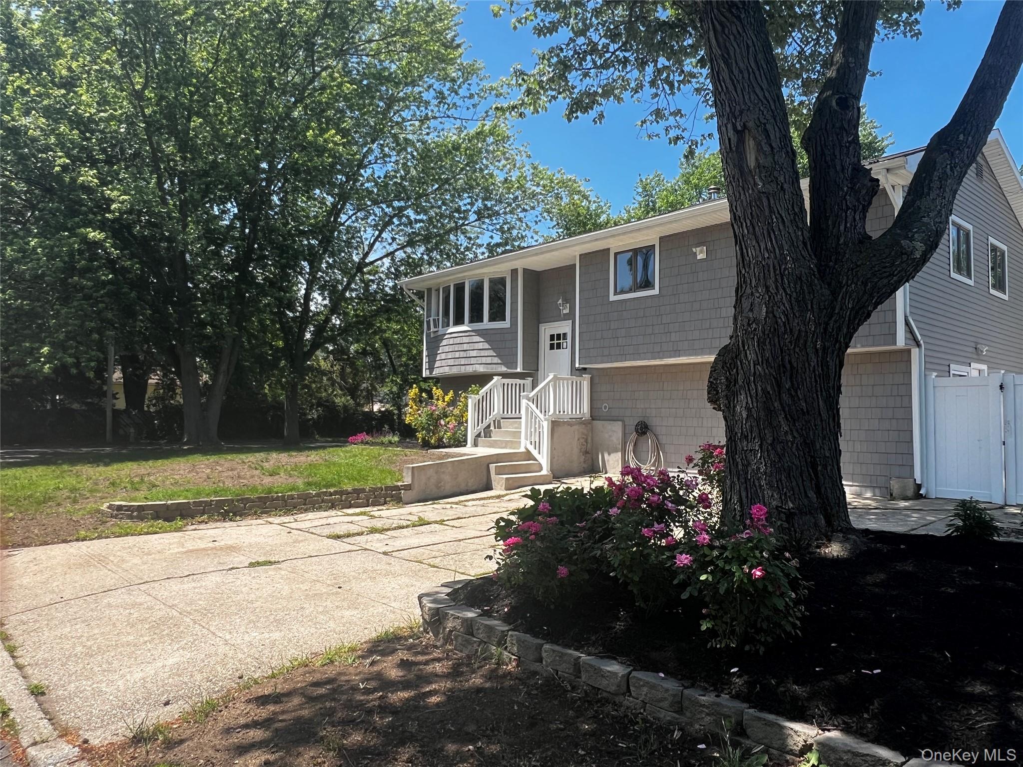 Single Family Barber Suffolk County, NY 11717, MLS-1017858-2