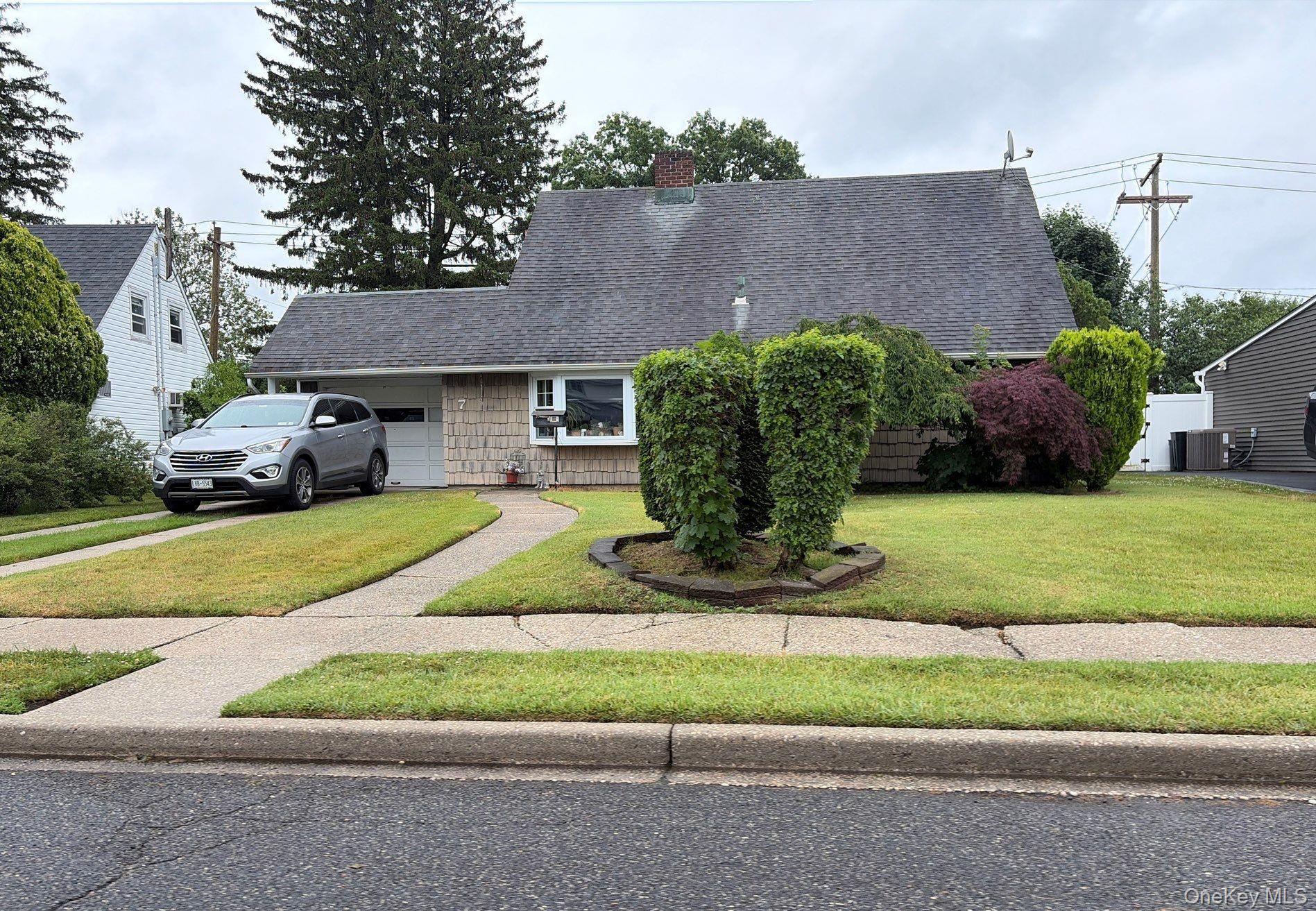 Single Family Mockingbird Lane Nassau County, NY 11756, MLS-1017871-3