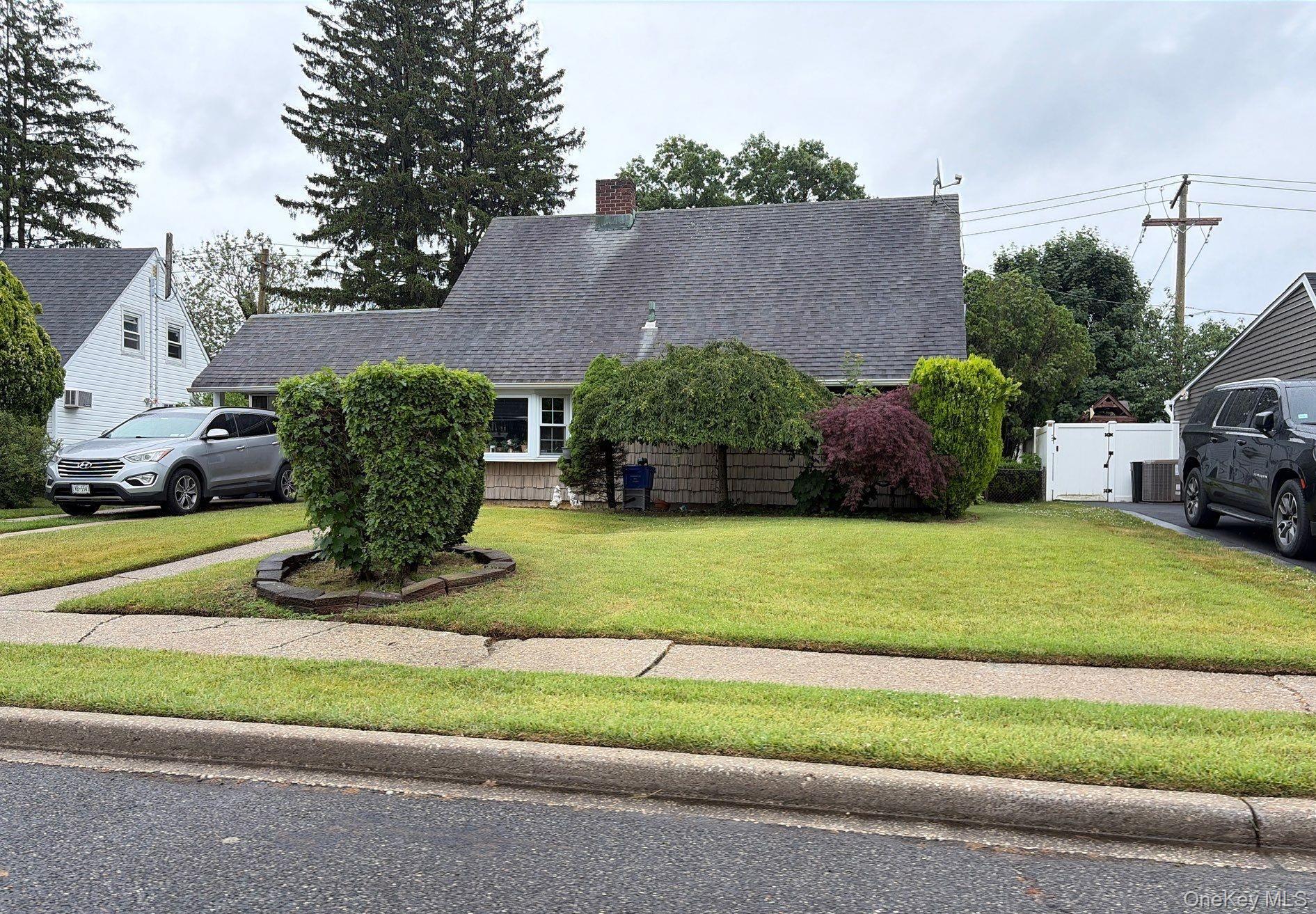 Single Family Mockingbird Lane  Nassau County, NY 11756, MLS-1017871-4
