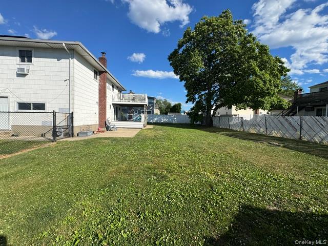 Single Family W Lake Drive Suffolk County, NY 11757, MLS-1017892-6