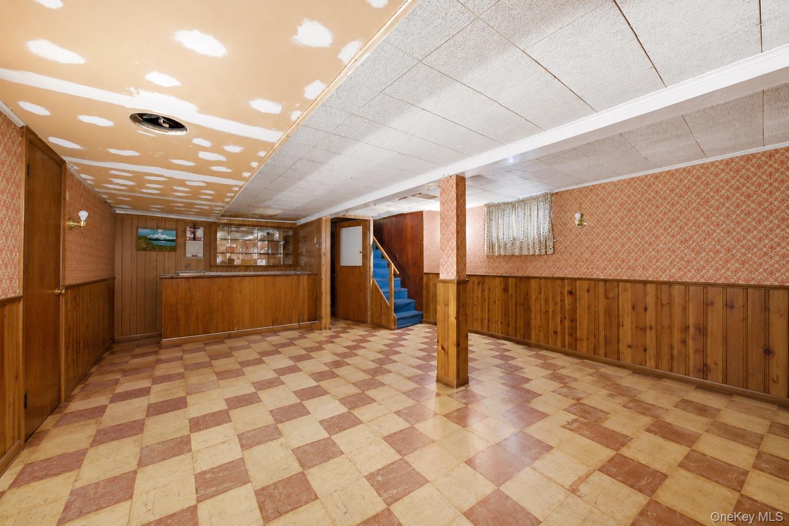Single Family E 238th Street Bronx, NY 10470, MLS-1017907-25