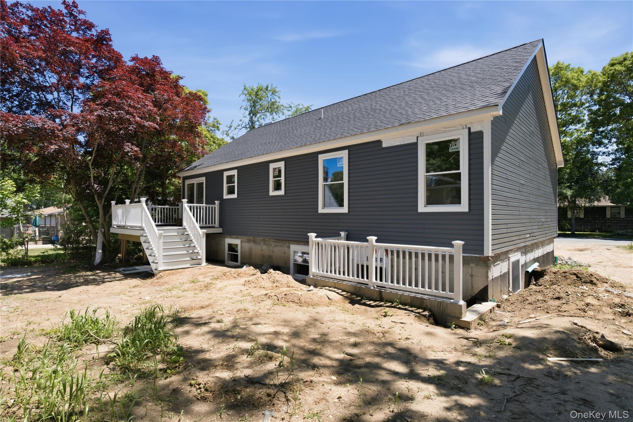 Single Family Shinnecock Avenue Suffolk County, NY 11950, MLS-1017917-24