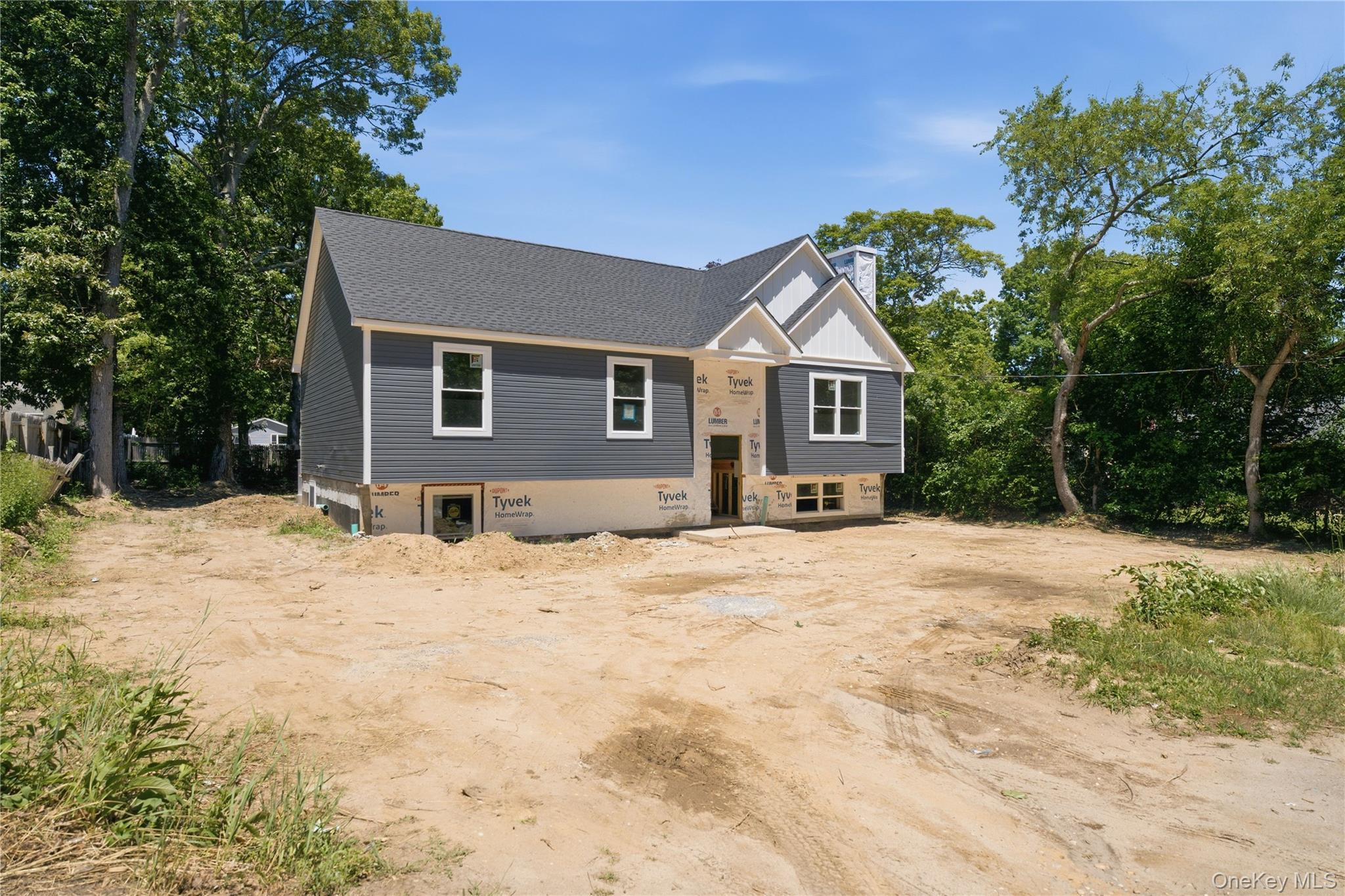 Single Family Shinnecock Avenue Suffolk County, NY 11950, MLS-1017917-5