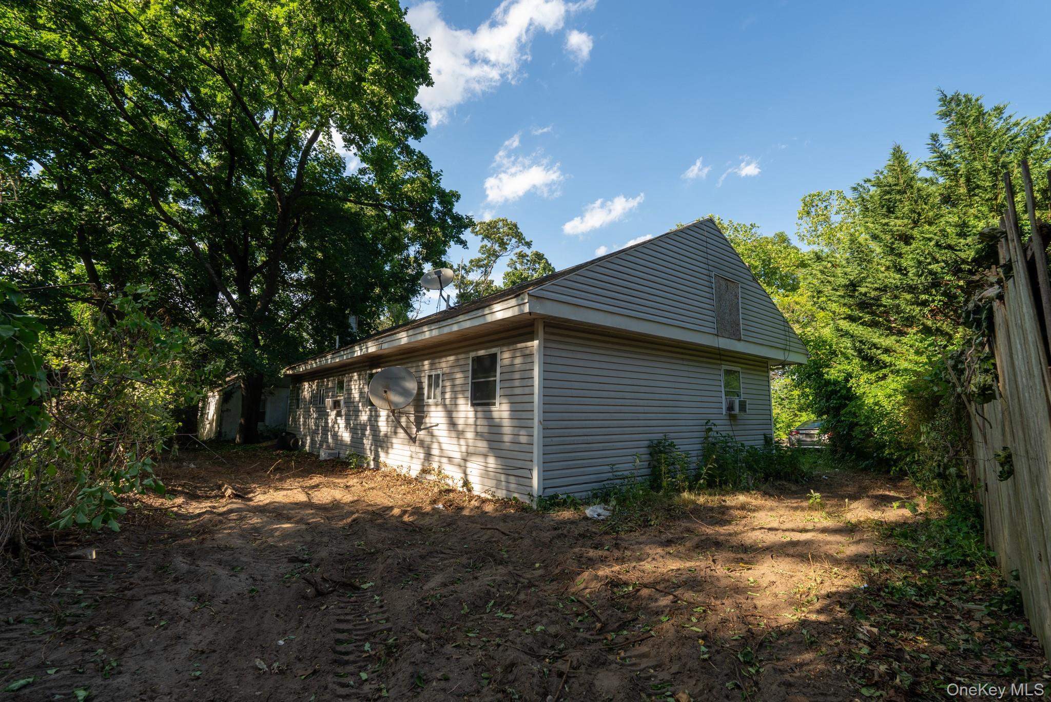 Single Family Smithtown Boulevard  Suffolk County, NY 11767, MLS-1017932-18