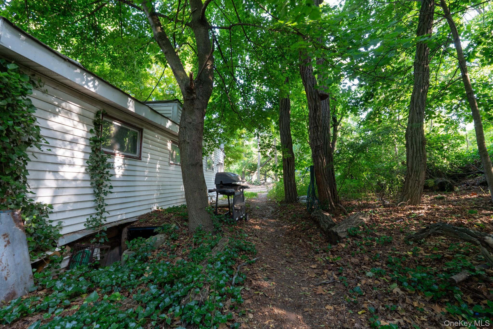 Single Family Smithtown Boulevard  Suffolk County, NY 11767, MLS-1017932-24