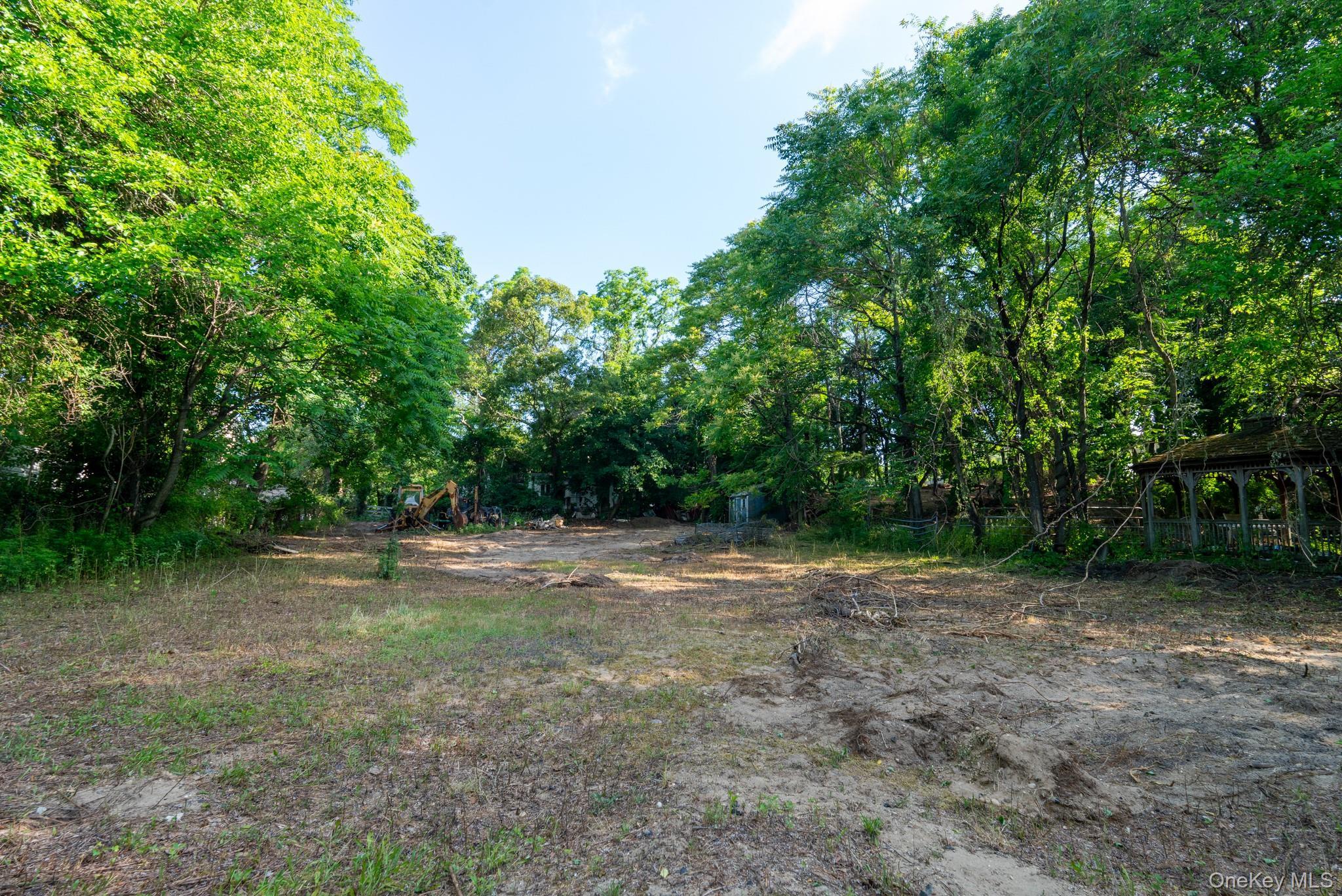 Single Family Smithtown Boulevard  Suffolk County, NY 11767, MLS-1017932-29