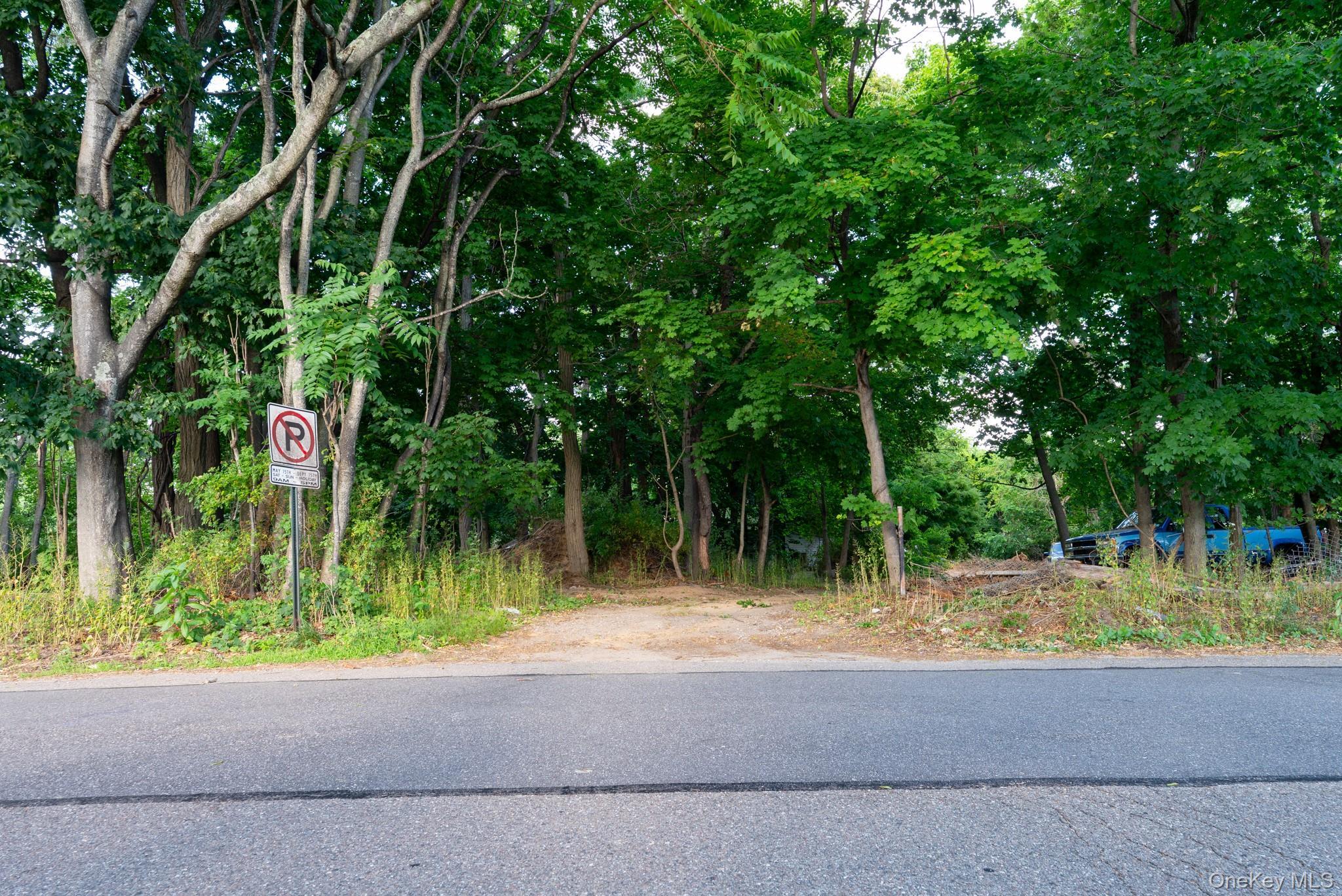 Single Family Smithtown Boulevard  Suffolk County, NY 11767, MLS-1017932-9