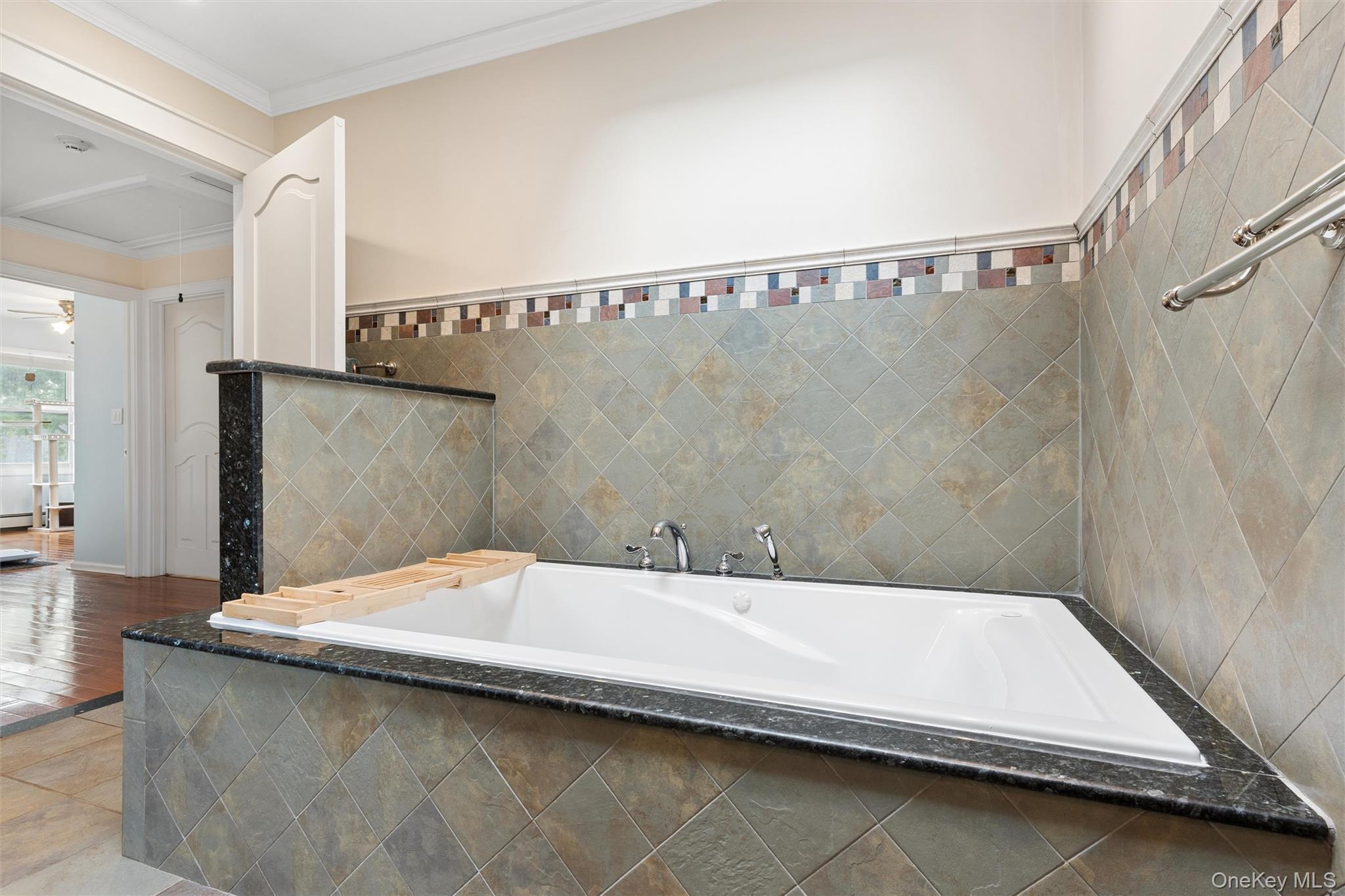 Single Family 265th Street Queens, NY 11040, MLS-1017941-15