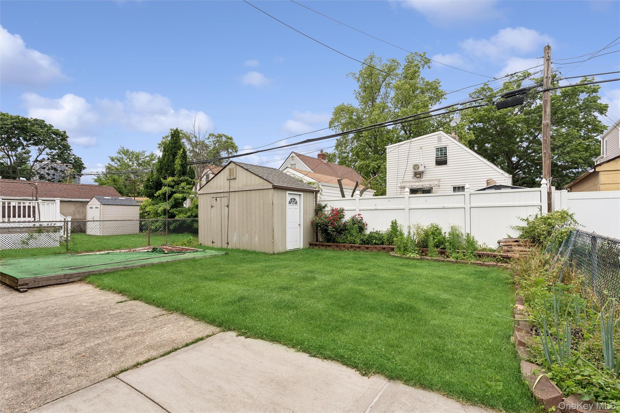 Single Family 265th Street Queens, NY 11040, MLS-1017941-22