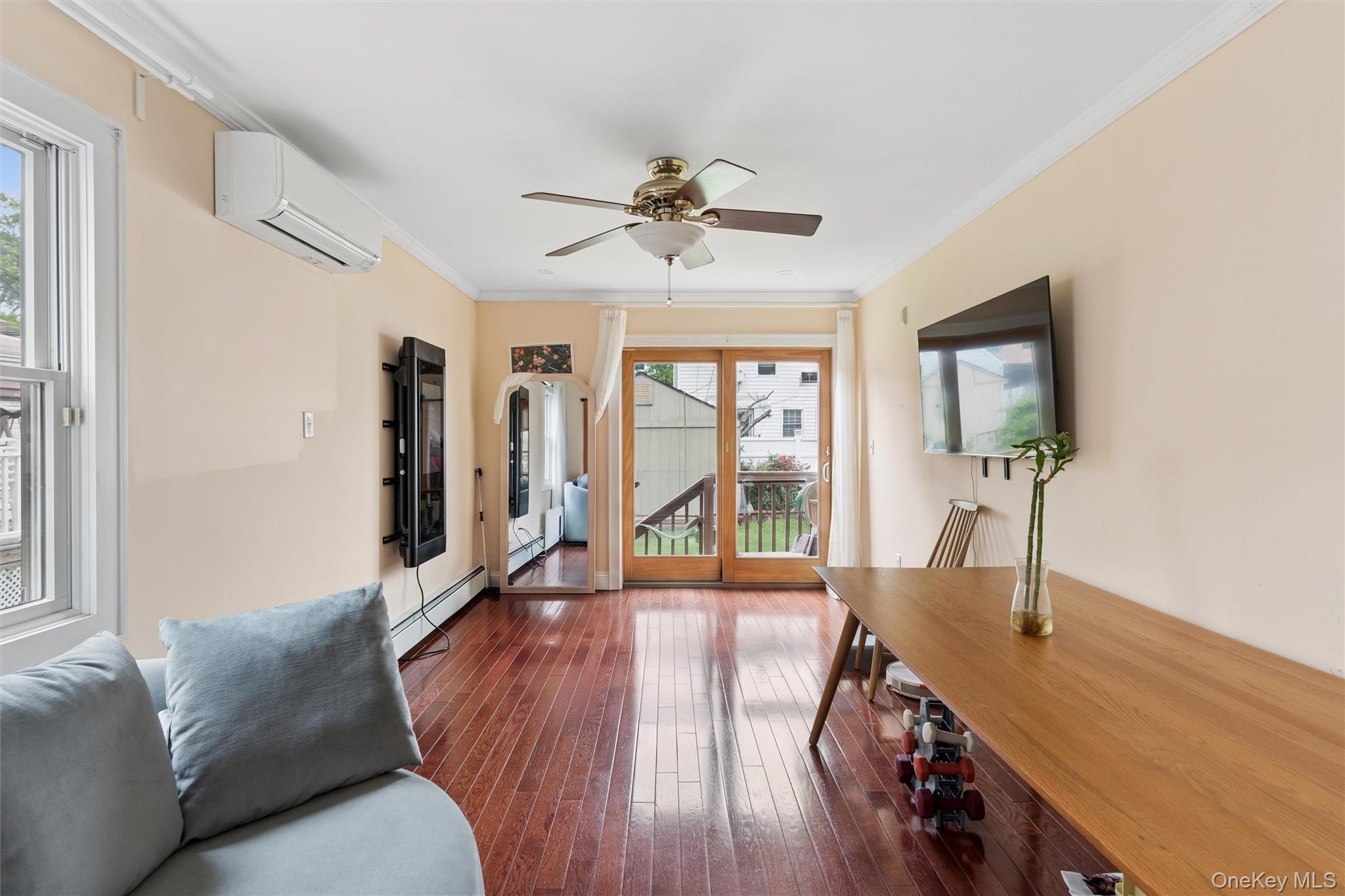 Single Family 265th Street Queens, NY 11040, MLS-1017941-4