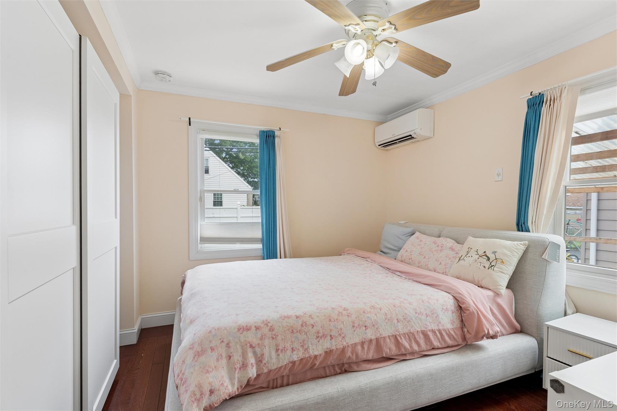 Single Family 265th Street Queens, NY 11040, MLS-1017941-8