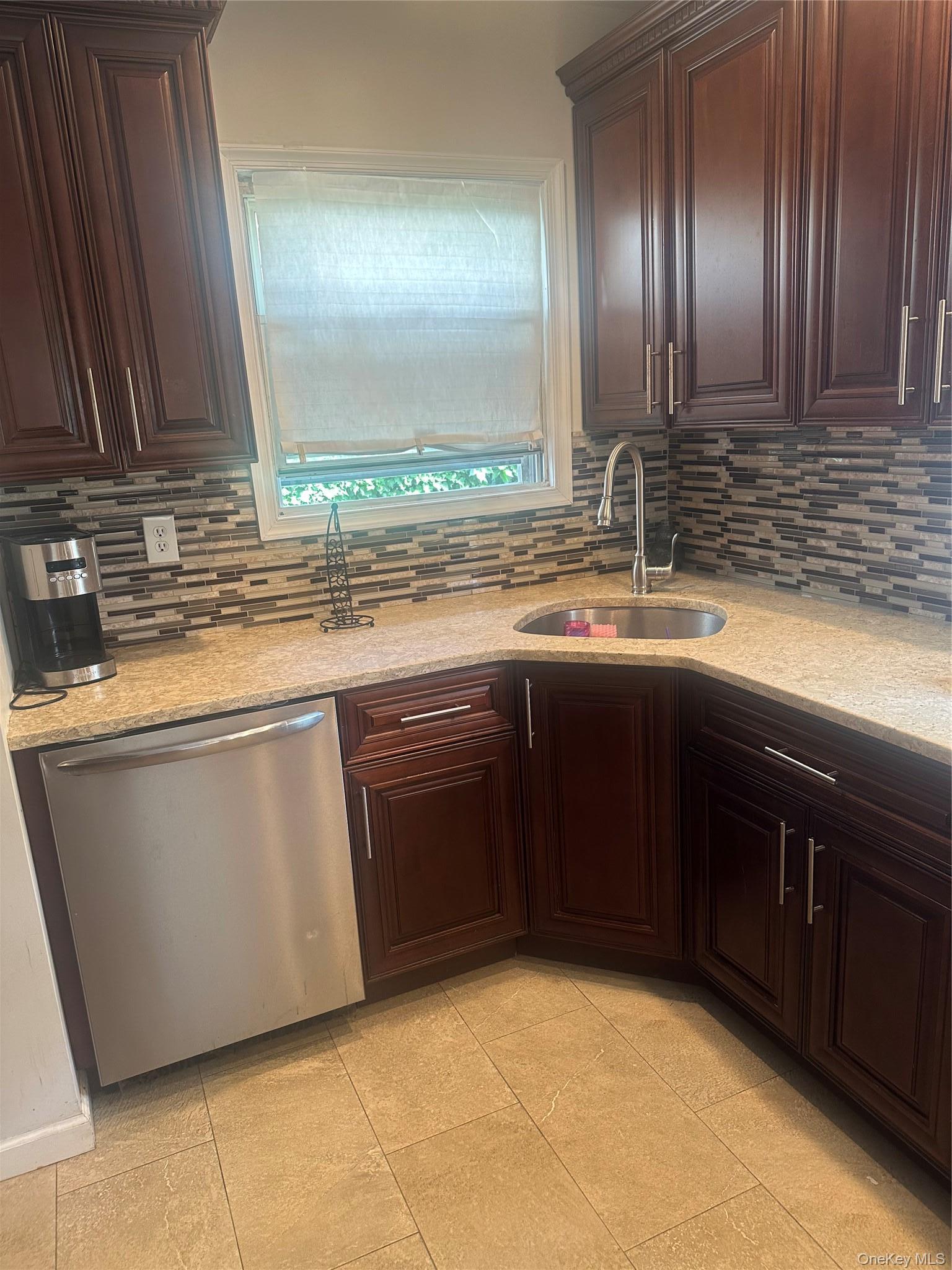 Single Family Robard Lane Queens, NY 11429, MLS-1017948-4
