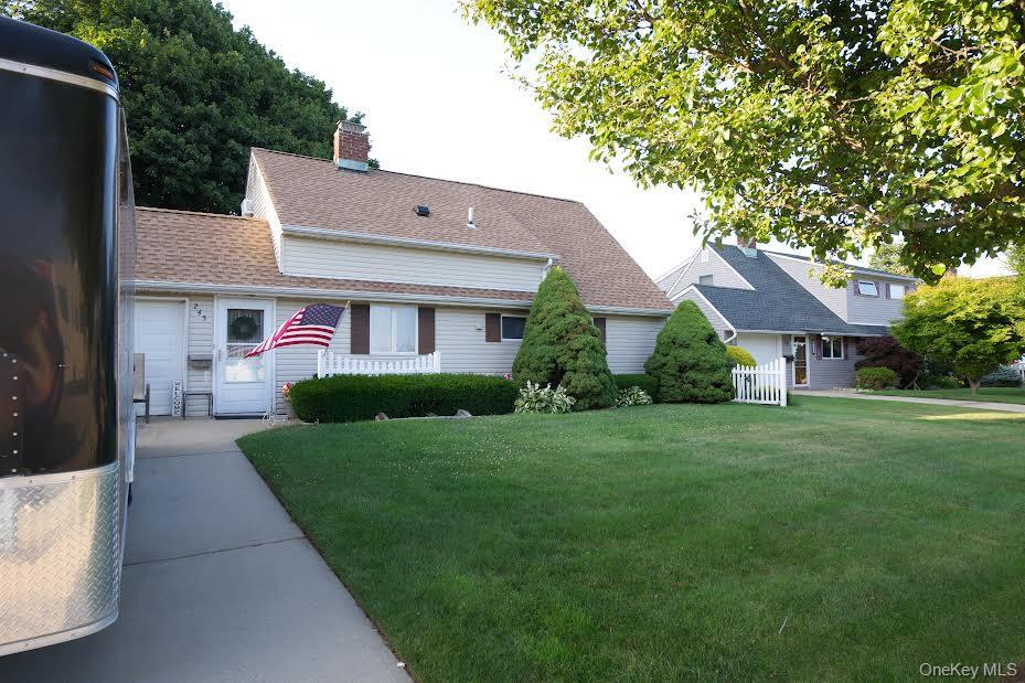 Single Family Sprucewood Drive Nassau County, NY 11756, MLS-1017963-2