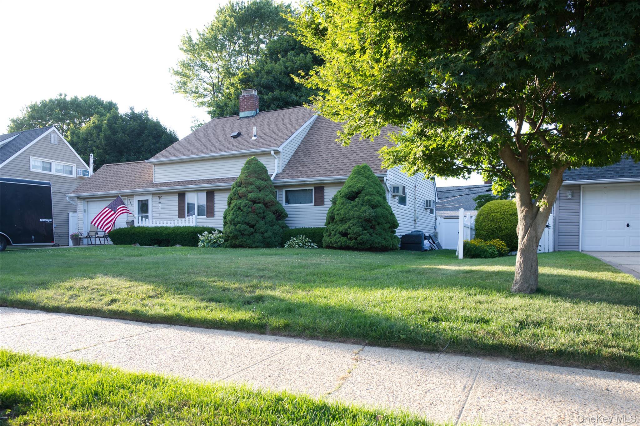 Single Family Sprucewood Drive Nassau County, NY 11756, MLS-1017963-4