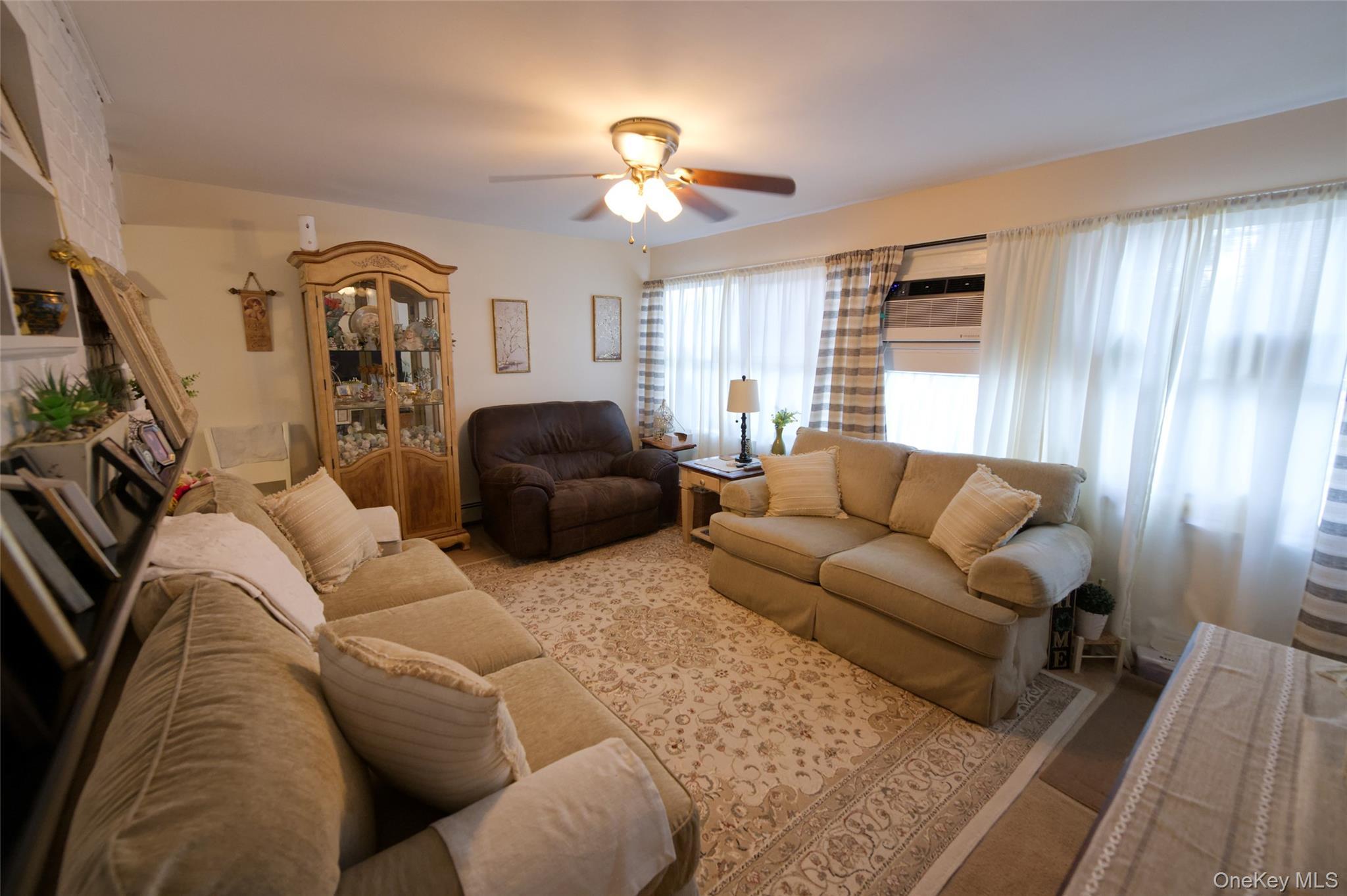 Single Family Sprucewood Drive Nassau County, NY 11756, MLS-1017963-9