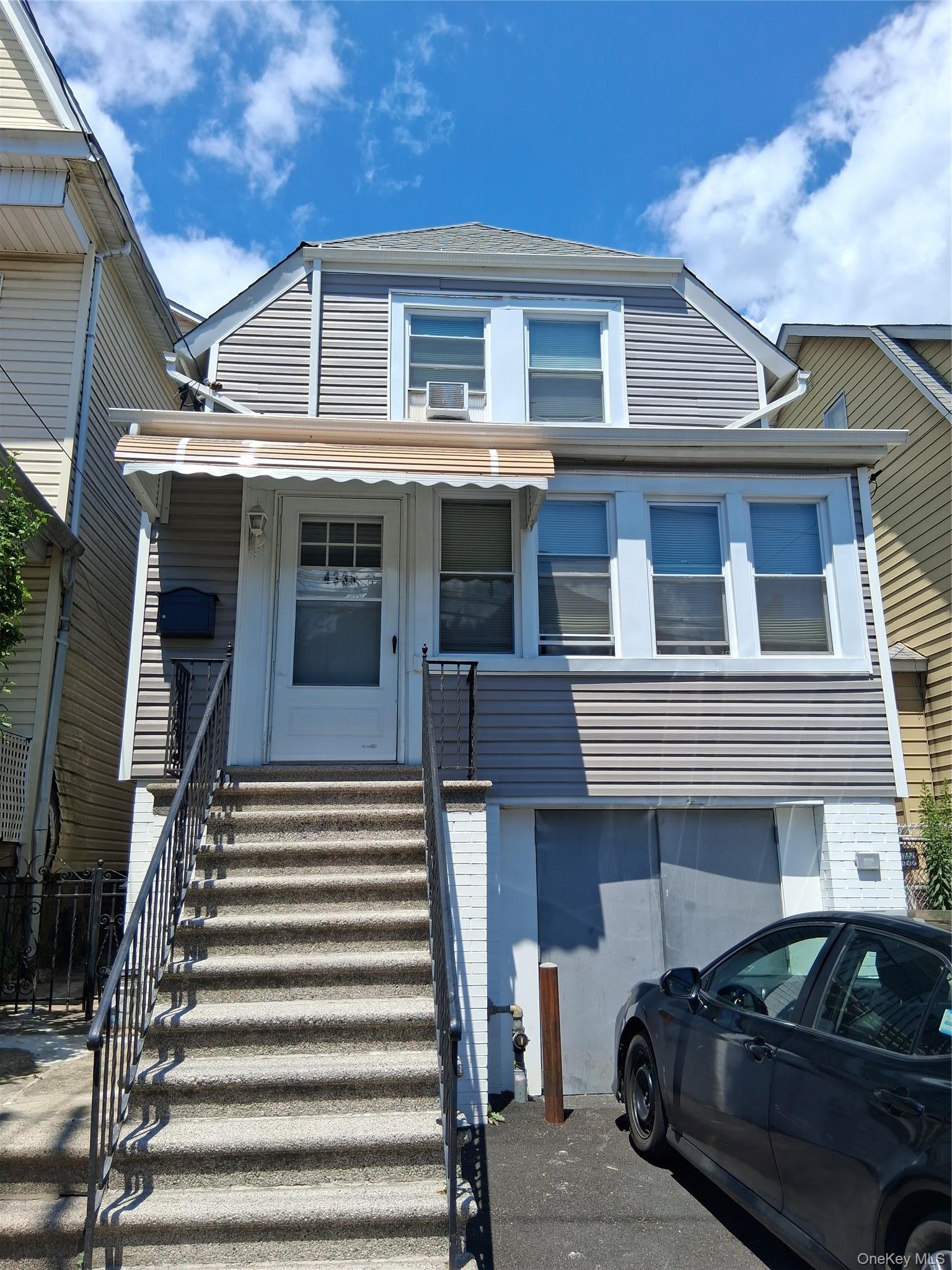 Single Family Byron Avenue  Bronx, NY 10466, MLS-1017965-3
