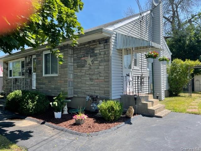 Single Family Rochelle Court Rockland County, NY 10980, MLS-1017966-2