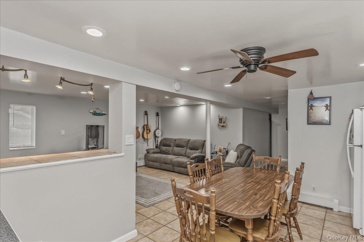 Single Family Rawlins Avenue Bronx, NY 10465, MLS-1017978-28