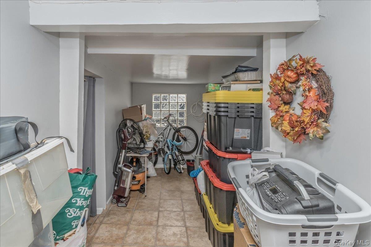 Single Family Rawlins Avenue Bronx, NY 10465, MLS-1017978-31