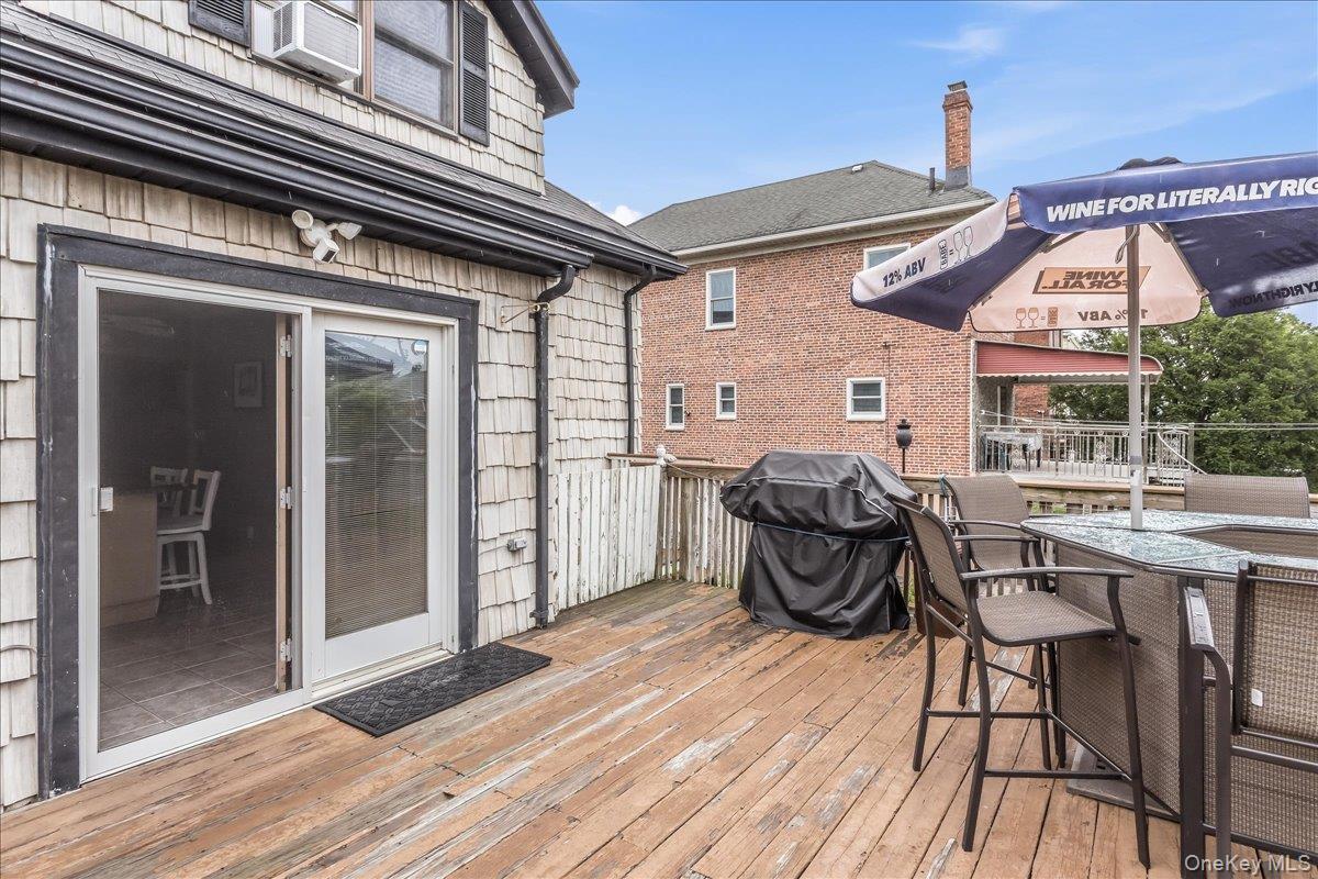 Single Family Rawlins Avenue Bronx, NY 10465, MLS-1017978-35
